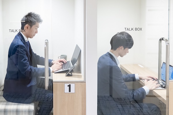 リモート会議用のスペース「TALK BOX」（※）