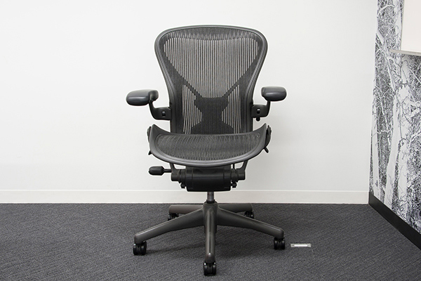 ハーマンミラー　アーロン (Herman Miller  Aeron)